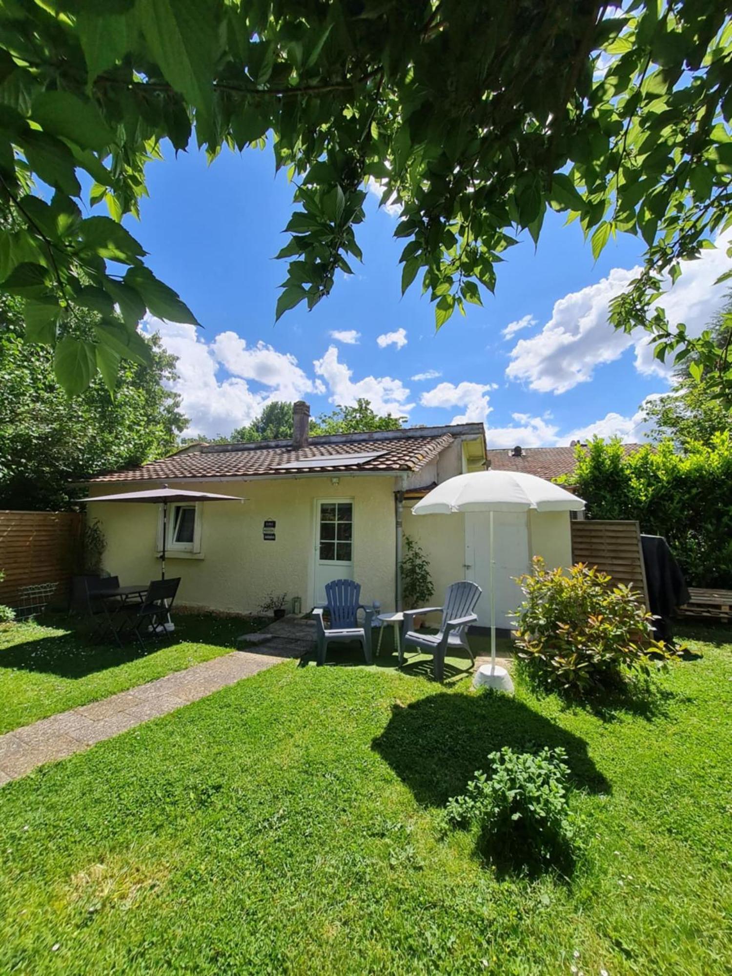 Les Cedres Bleus Bed & Breakfast Saint-Medard-de-Mussidan Exterior photo